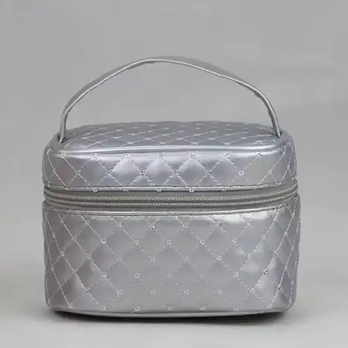 OEM New Style Grid Waterproof Pretty Makeup Bags Silver Girls Leather Cosmetic Bags